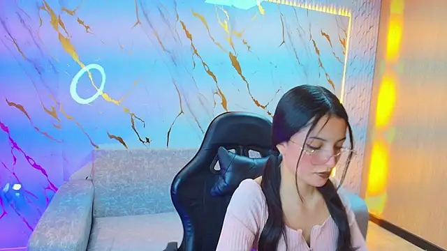 sophiadoll tf online show from September 24, 2025, 7:53 pm