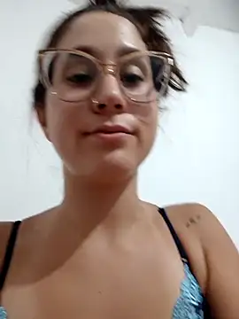 linameii online show from February 12, 2026, 3:06 am