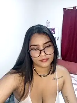 Renata Zoe online show from November 8, 2025, 1:31 am