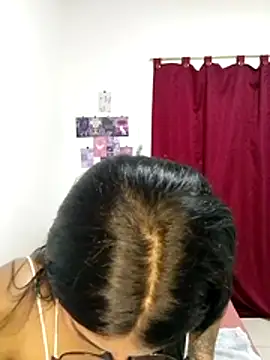 Renata Zoe online show from October 29, 2025, 6:40 pm