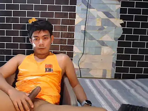 Newt4U online show from December 1, 2025, 8:48 am