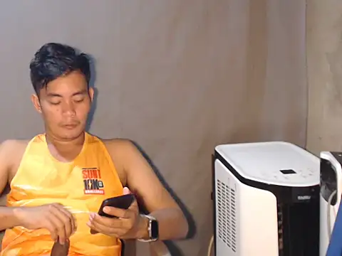 Newt4U online show from December 17, 2025, 3:39 pm