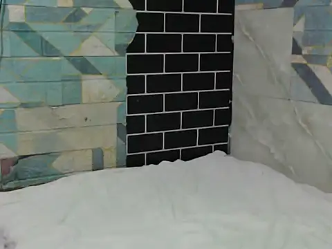 Newt4U online show from November 11, 2025, 9:59 am