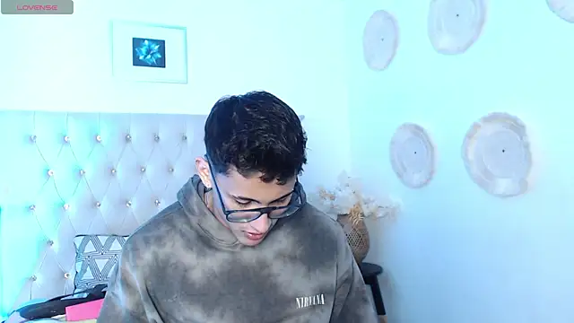 SalvadorFit online show from November 6, 2025, 8:24 pm