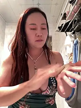 Kayla-love online show from February 9, 2026, 9:18 am