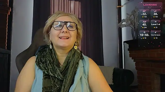 Marta Wils online show from October 23, 2025, 2:43 am