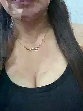 Milky-milk online show from April 21, 2026, 1:50 pm