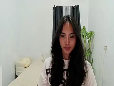 Divine Goddesss online show from April 28, 2026, 7:51 pm