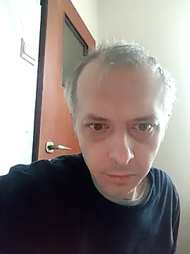 szajbusek41 online show from February 3, 2026, 7:35 am