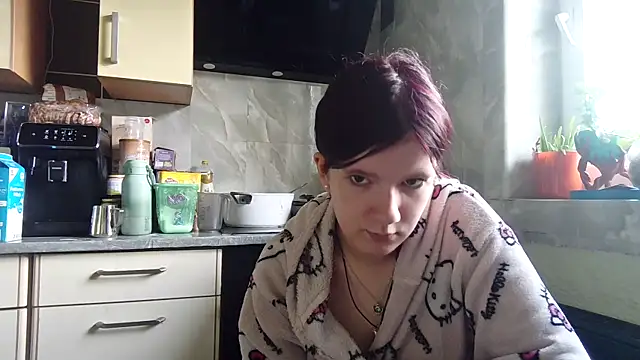 Hot SkinnyGirl online show from May 14, 2026, 1:08 pm