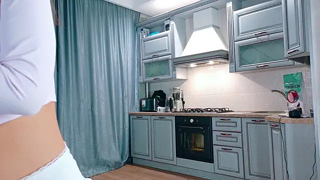 OnlyForYou  online show from September 29, 2025, 3:13 am