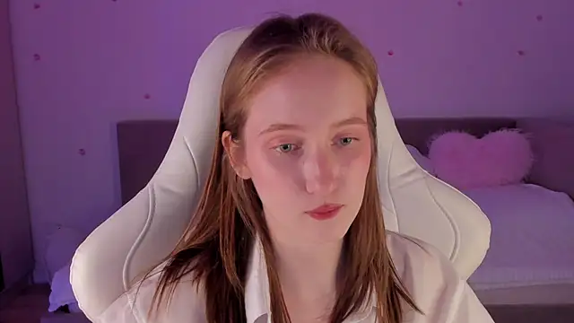 CrystalSoul  online show from November 12, 2025, 12:26 am