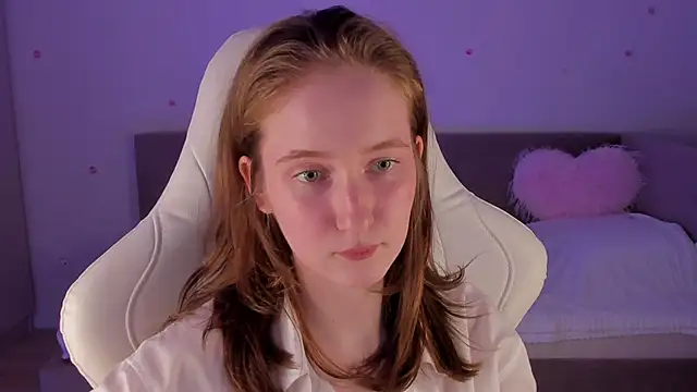 CrystalSoul  online show from November 4, 2025, 10:24 pm