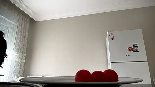 EmmaLeexth online show from January 17, 2026, 7:45 am