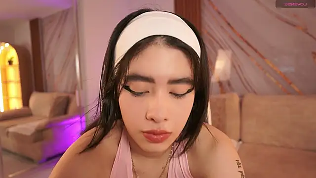 BillieBrownn online show from April 24, 2026, 7:05 pm