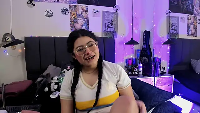 SabrinaV  online show from July 3, 2026, 11:28 am