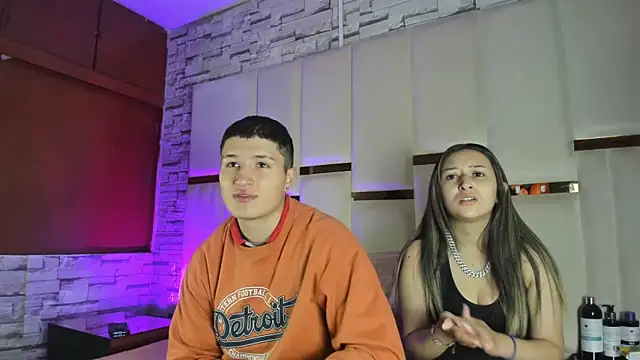 ANLLELOAndANGELA online show from April 25, 2026, 5:10 pm