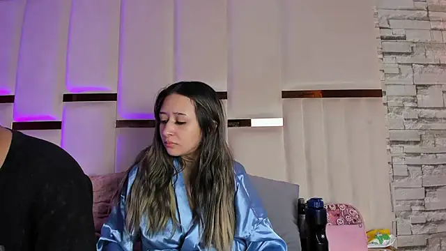 ANLLELOAndANGELA online show from June 9, 2026, 5:14 pm