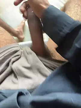 Snapshot of satisfyursoul chatting on February 15, 2026, 10:14 am satisfyursoul online show from February 15, 2026, 10:14 am