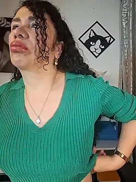 Lina 444 online show from January 14, 2026, 2:04 am