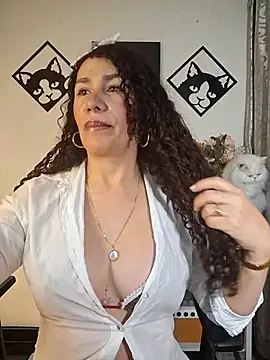 Lina 444 online show from February 27, 2026, 1:06 am