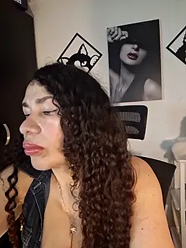 Lina 444 online show from May 9, 2026, 1:42 am