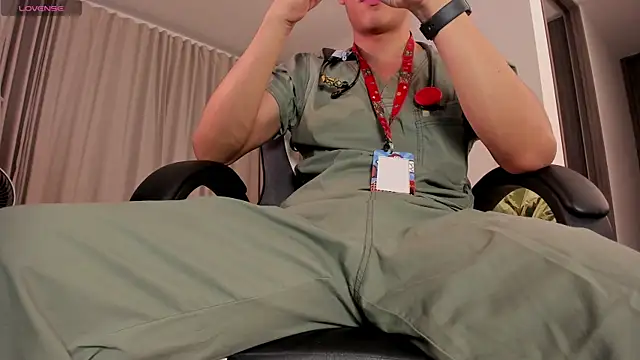 DarkLuster 22 online show from November 1, 2025, 4:08 am