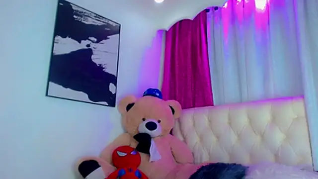 Julia Bulette1 online show from February 8, 2026, 1:36 am