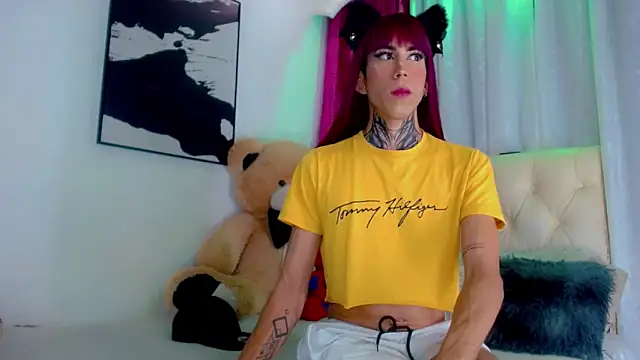 Julia Bulette1 online show from February 3, 2026, 1:49 am