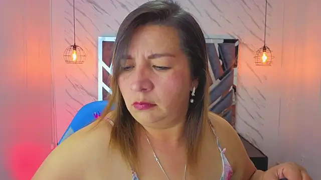 MaylinRosse  online show from June 11, 2026, 6:38 pm