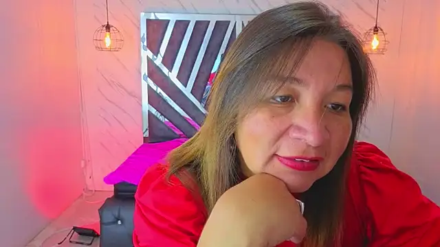 MaylinRosse  online show from June 16, 2026, 6:52 pm
