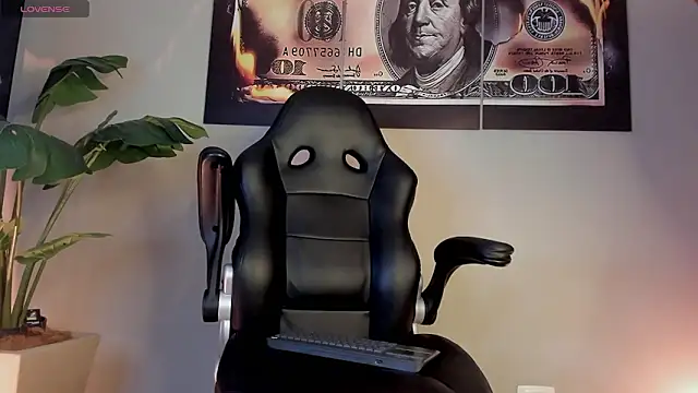 chrizmacgregor online show from March 22, 2026, 12:07 pm