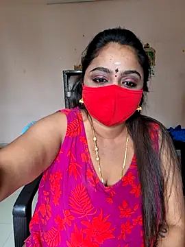 Snapshot of queendivya chatting on June 23, 2026, 6:55 am queendivya online show from June 23, 2026, 6:55 am