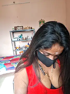 Snapshot of queendivya chatting on June 10, 2026, 10:38 am queendivya online show from June 10, 2026, 10:38 am