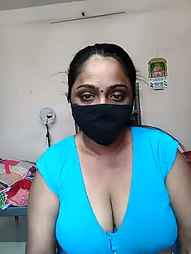 queendivya online show from April 15, 2026, 1:00 am