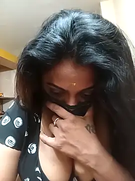 queendivya online show from February 27, 2026, 5:24 pm