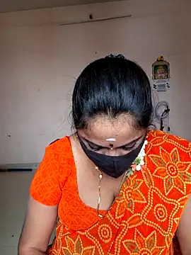 Snapshot of queendivya chatting on June 14, 2026, 4:57 am queendivya online show from June 14, 2026, 4:57 am
