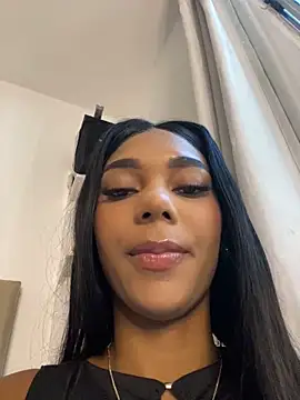 Snapshot of Savannahfisher chatting on February 18, 2026, 8:27 pm Savannahfisher online show from February 18, 2026, 8:27 pm