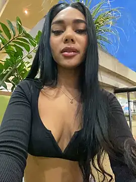 Snapshot of Savannahfisher chatting on February 25, 2026, 11:37 pm Savannahfisher online show from February 25, 2026, 11:37 pm