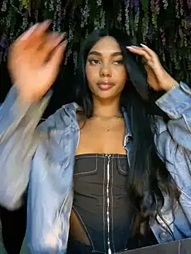 Snapshot of Savannahfisher chatting on March 1, 2026, 1:05 am Savannahfisher online show from March 1, 2026, 1:05 am