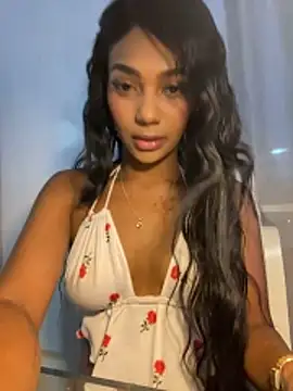 Snapshot of Savannahfisher chatting on February 11, 2026, 1:05 am Savannahfisher online show from February 11, 2026, 1:05 am