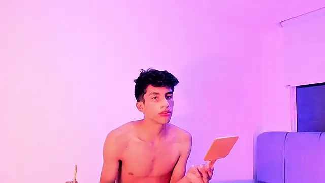 Erick Velveth online show from June 23, 2026, 4:43 am