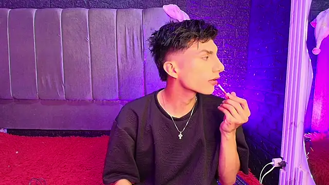 Snapshot of Erick_Velveth chatting on January 10, 2026, 5:14 am Erick Velveth online show from January 10, 2026, 5:14 am