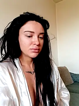 mariabloom9 online show from September 24, 2025, 6:42 am