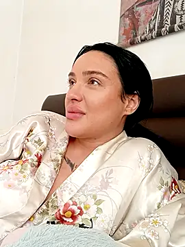 mariabloom9 online show from October 17, 2025, 9:45 am