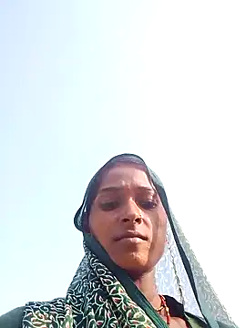 Hot reshmaji online show from October 15, 2025, 9:50 am