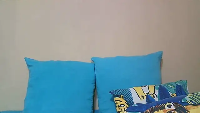 GAIGANTICBOOBS online show from April 4, 2026, 2:51 am