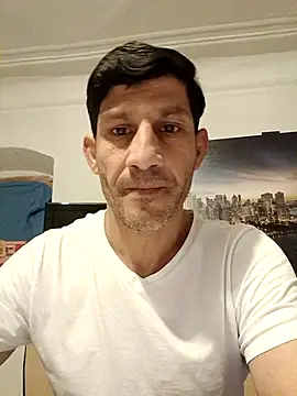 Casianantoonnio online show from December 3, 2025, 9:36 pm