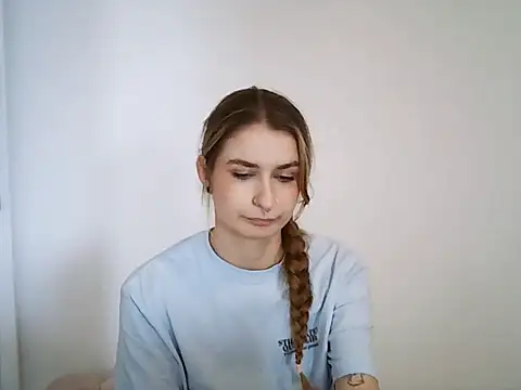 NinaBlond1 online show from February 4, 2026, 11:49 am