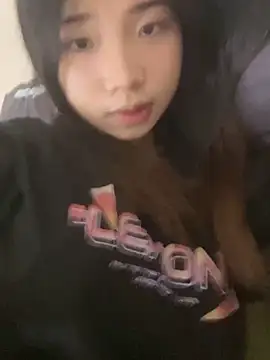 -Tania- online show from October 13, 2025, 7:54 am